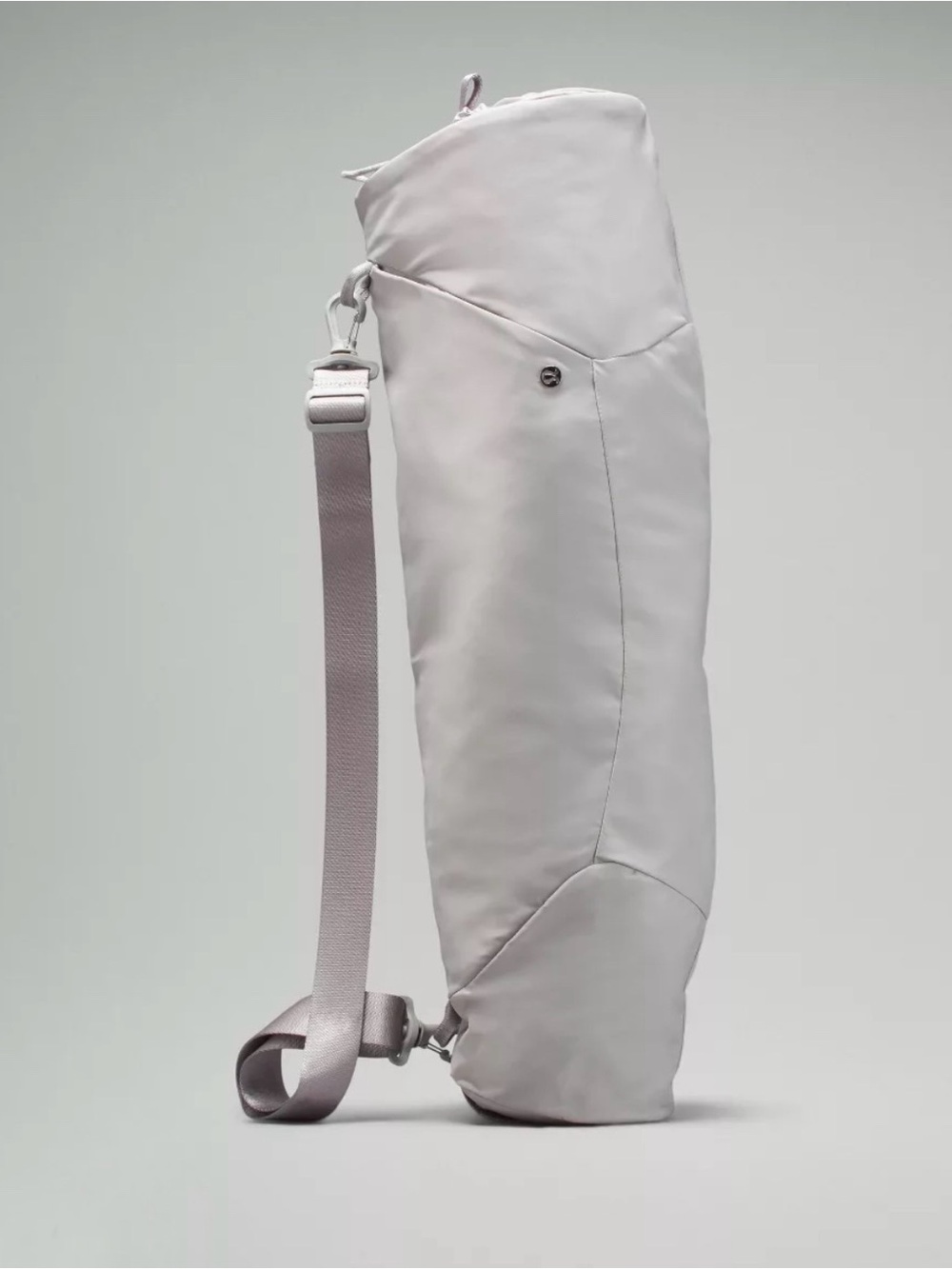 Lululemon Adjustable Yoga Mat Bag in Raw Linen